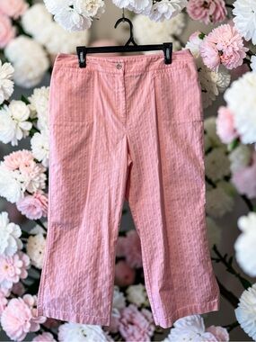 Valerie Stevens Pink & White Wide Leg Cropped Pants